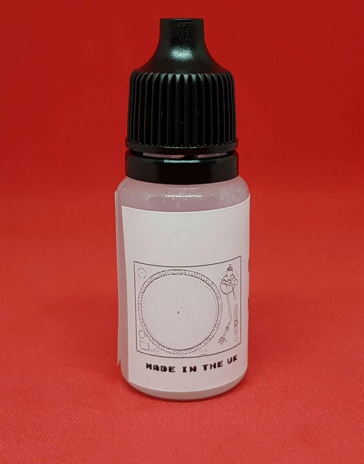Hobby Boyâ„¢ TURNTABLE VINYL SPINDLE & BEARING LUBRICATION OIL 10ml